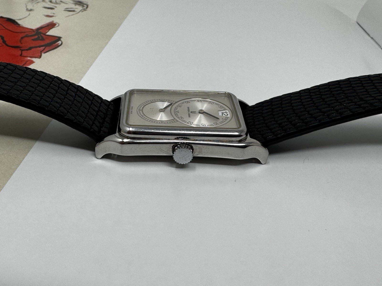 Universal Genève Saltarello Jump Hour Ref. 825.125 – UG 25 – Silver Dial – Rare