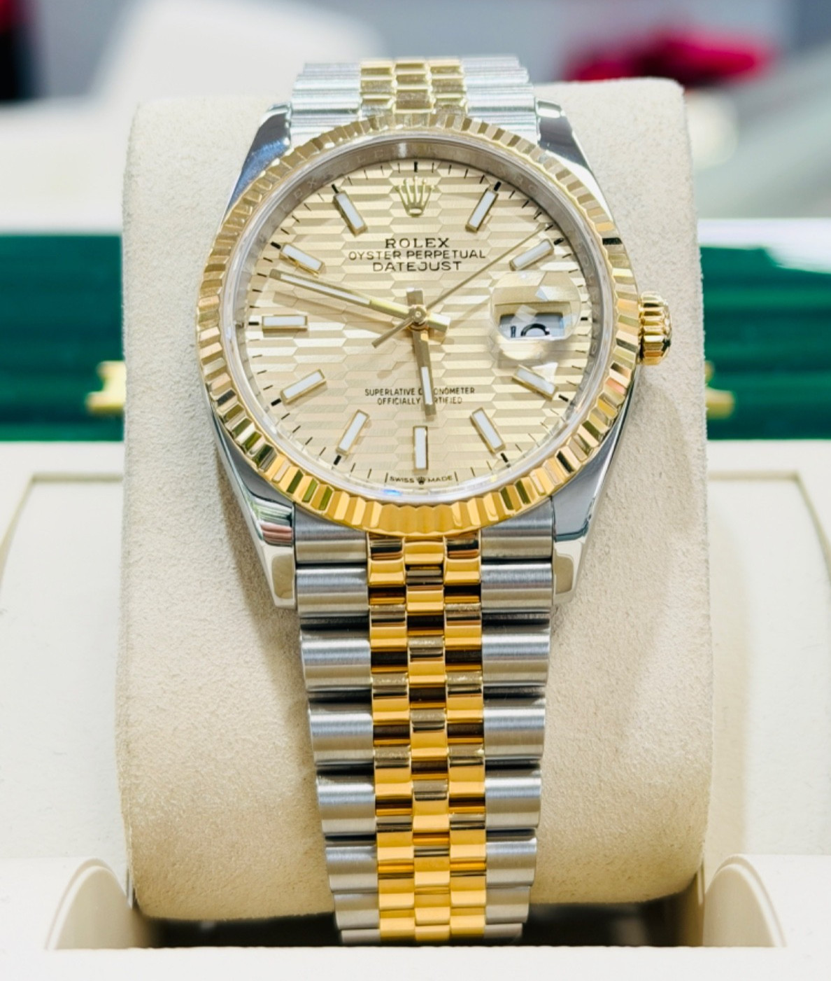 Rolex Datejust 36 126233 Champagne Motif Stick Steel & Yellow Gold BOX/PAPERS