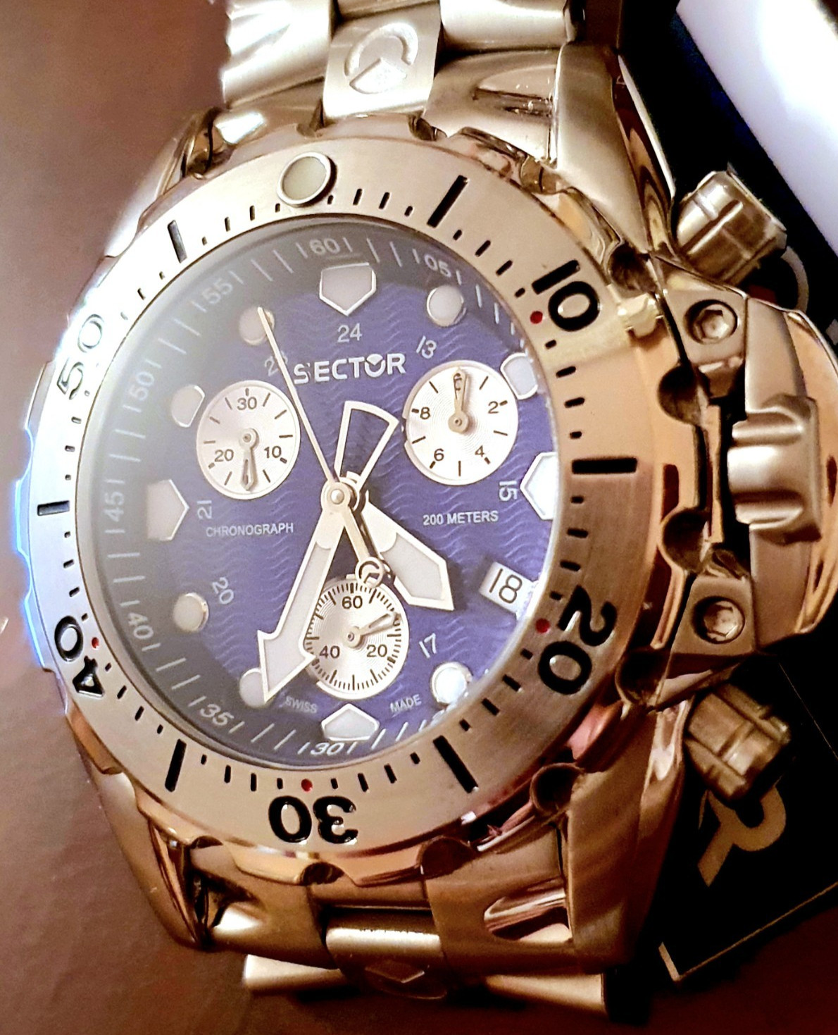 NEW Sector 600 Diver Chrono Blue Dial Watch Steel Sapphire WR 200M Swiss