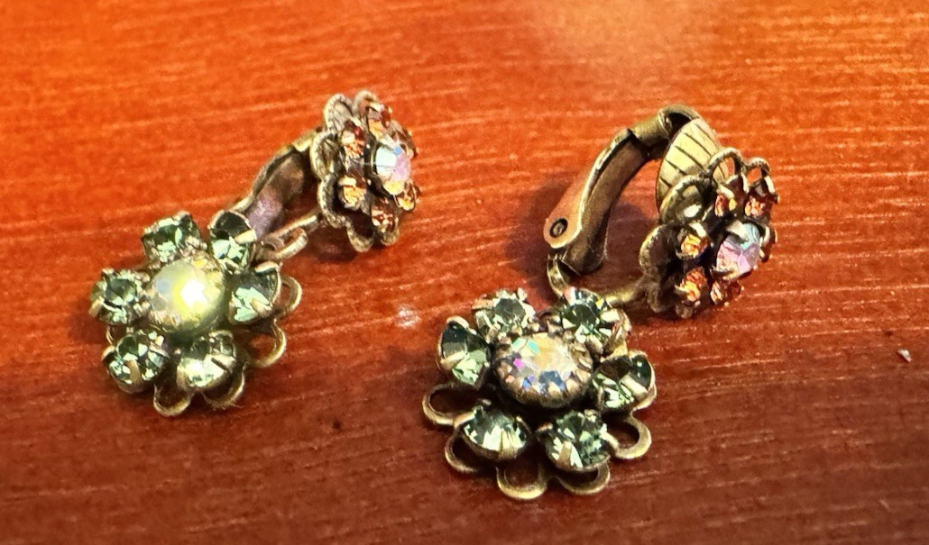 Gorgeous Liz Palacios Earrings Lever AB Crystal Flower Burst Swarovski VTG 80’s