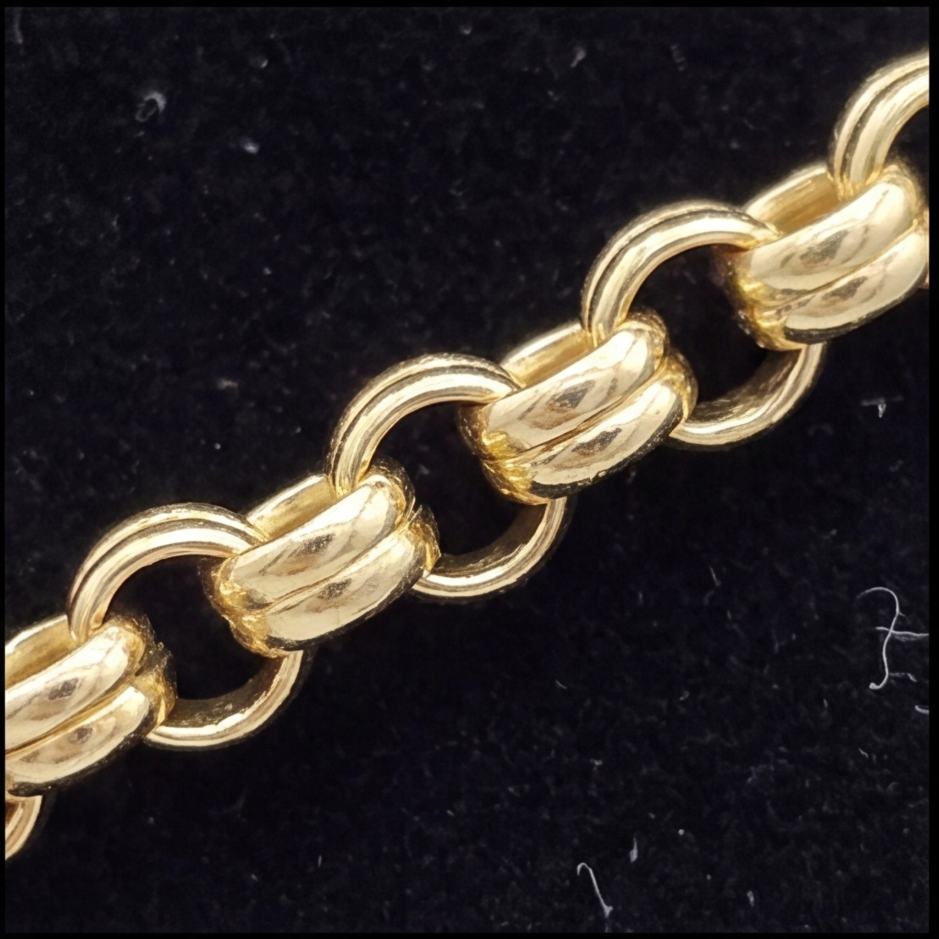 Italian Style 19 inch Rolo Chain 3.9mm Width In 18K Solid Yellow Plain Gold