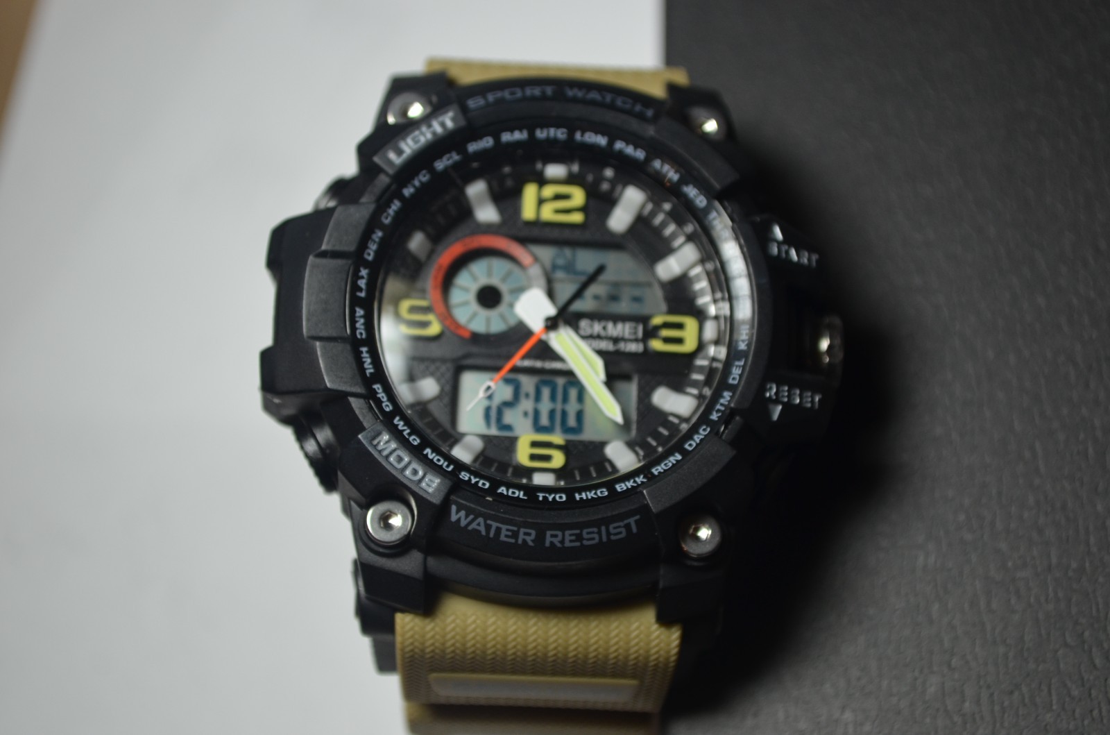 SKMEI Men’s Digital Analog Waterproof Sports Army Military Watch Wristwatch LED