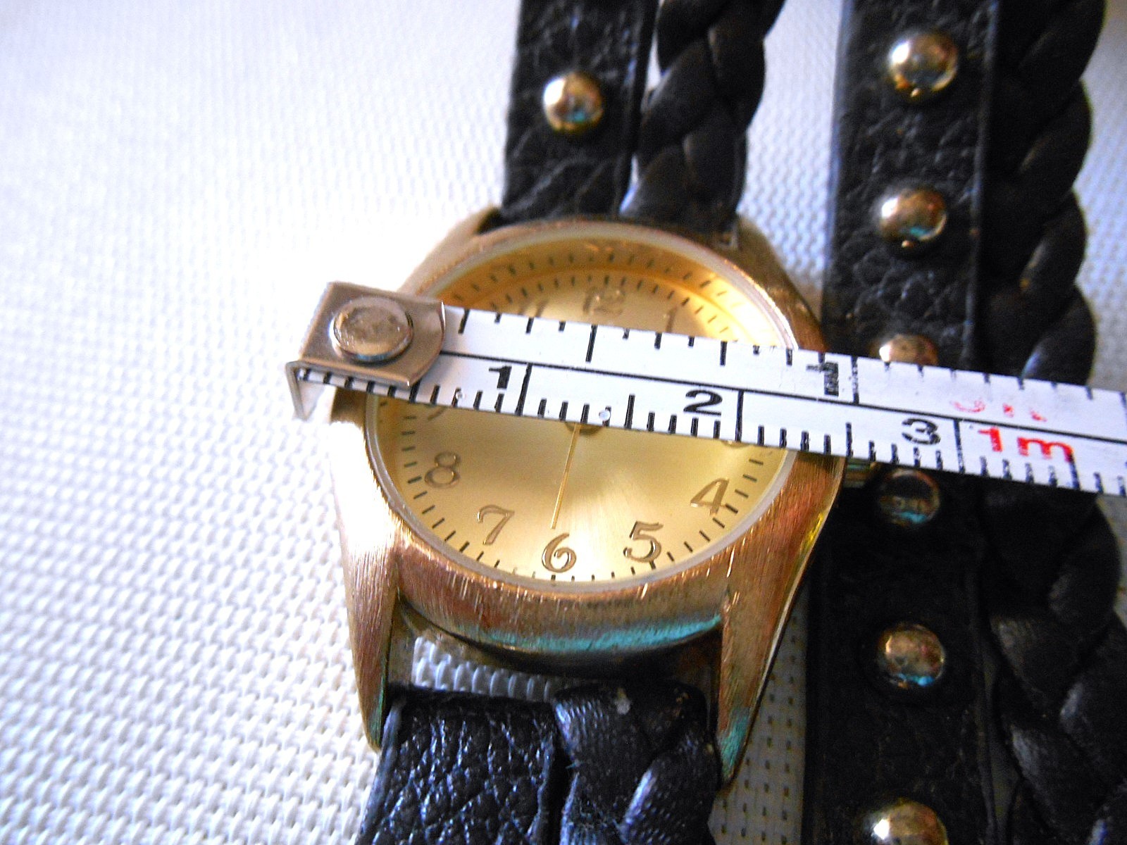 Accutime Watch Corp WAC5111MU Goldtone & Black Bracelet Watch – New Battery
