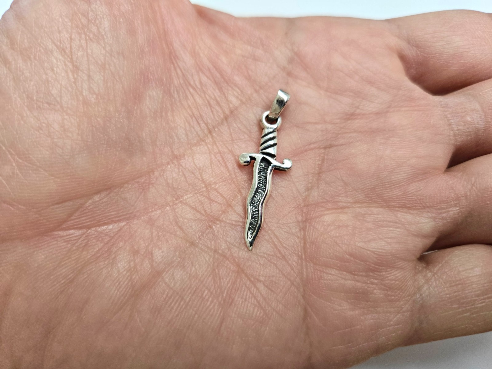 925 Sterling Silver Wavy Blade Dagger Pendant 1 5/32 (29mm) Inch Tall