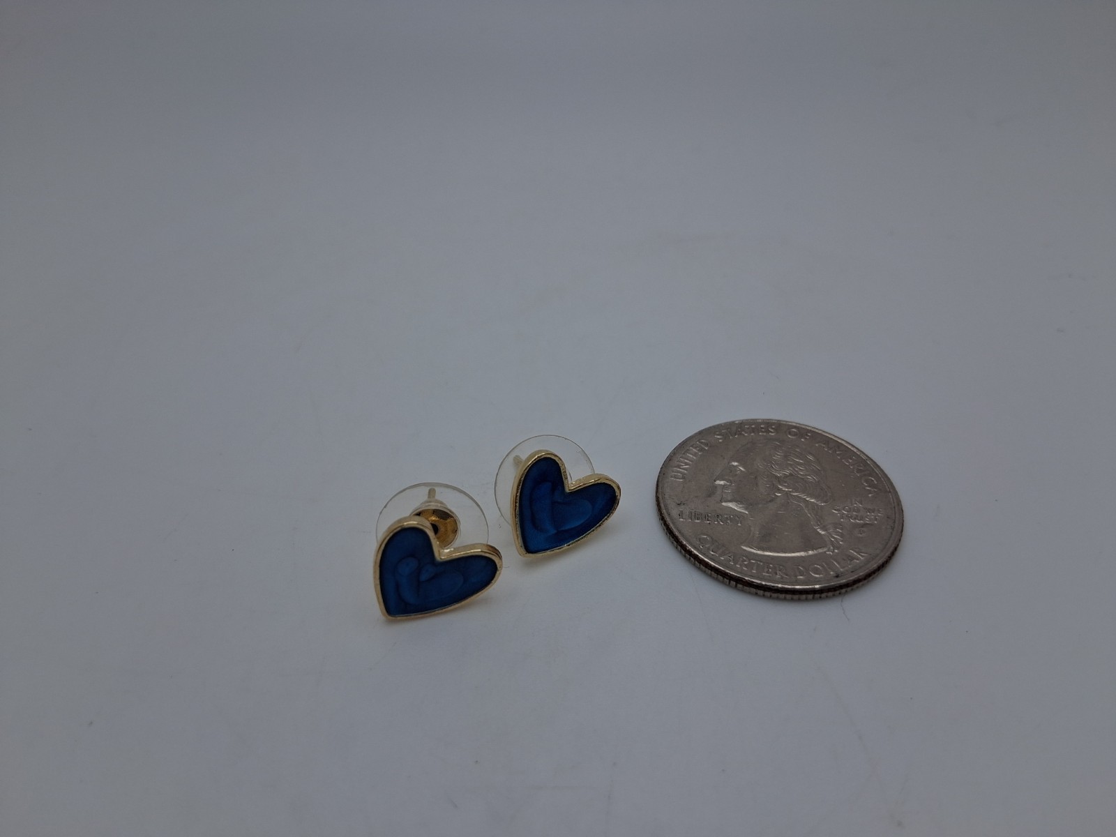 Chic Blue Heart Design Stud Earrings Elegant Simple Jewelry Gift Golden Toned