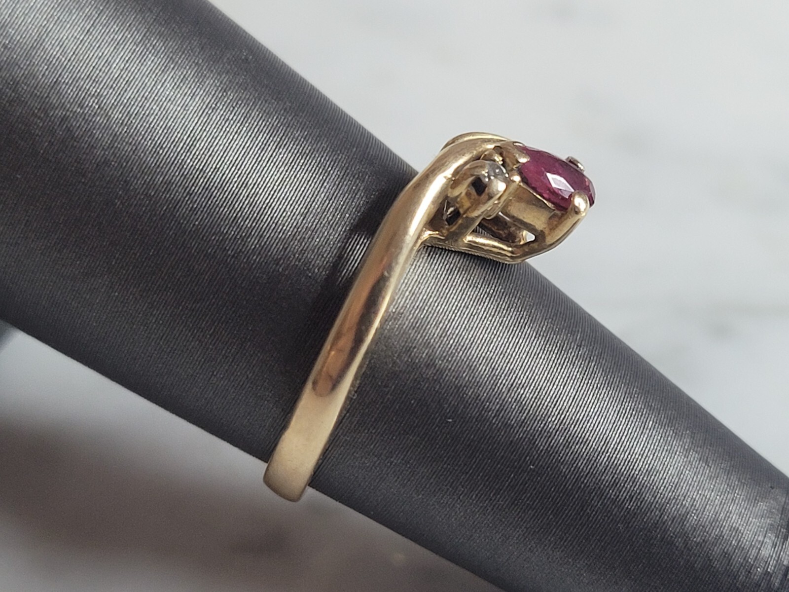 Womens Vintage Estate 14k Yellow Gold Amethyst & Diamond Ring 3.1g #E6676