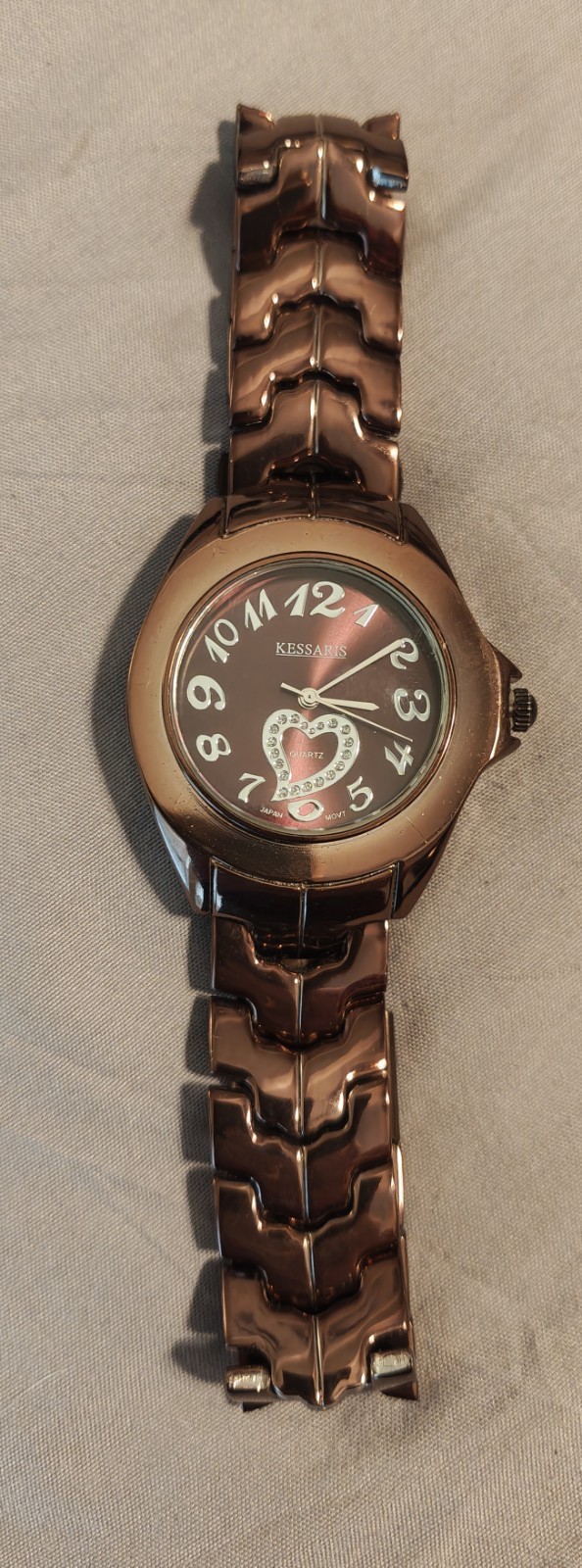 KESSARIS JCR760B Women’s Quartz Analog Heart Dial Brown/Silver Bracelet