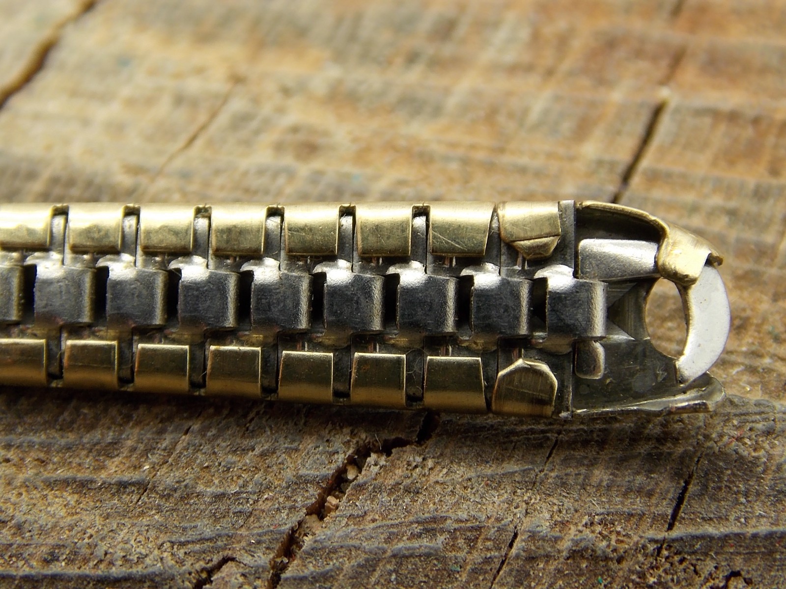 Mira-Flex NOS Vintage Stainless Steel Watch Band Ring End Unused Butterfly Clasp