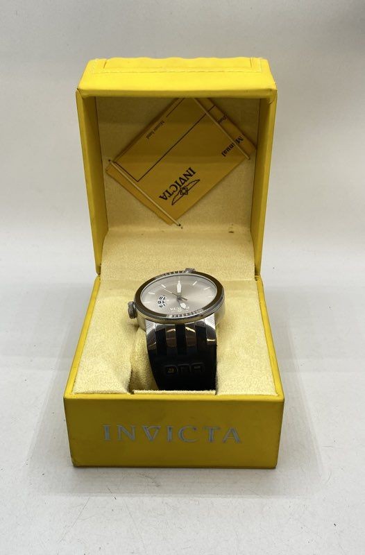 Invicta DNA Urban Men’s Watch 10407 Stainless Steel 44mm Quartz Box & Manual
