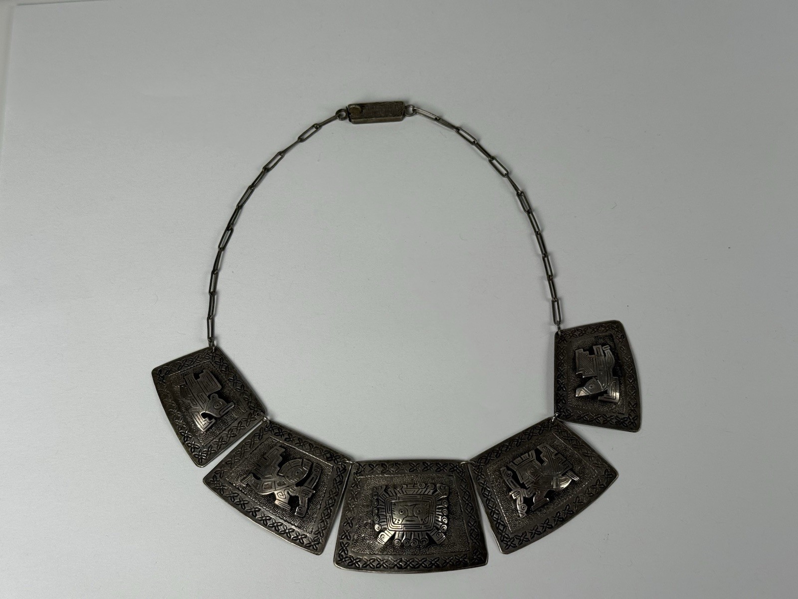 VTG 900 Silver Storyteller 15” Necklace 5 Panel South American Pre Colombian