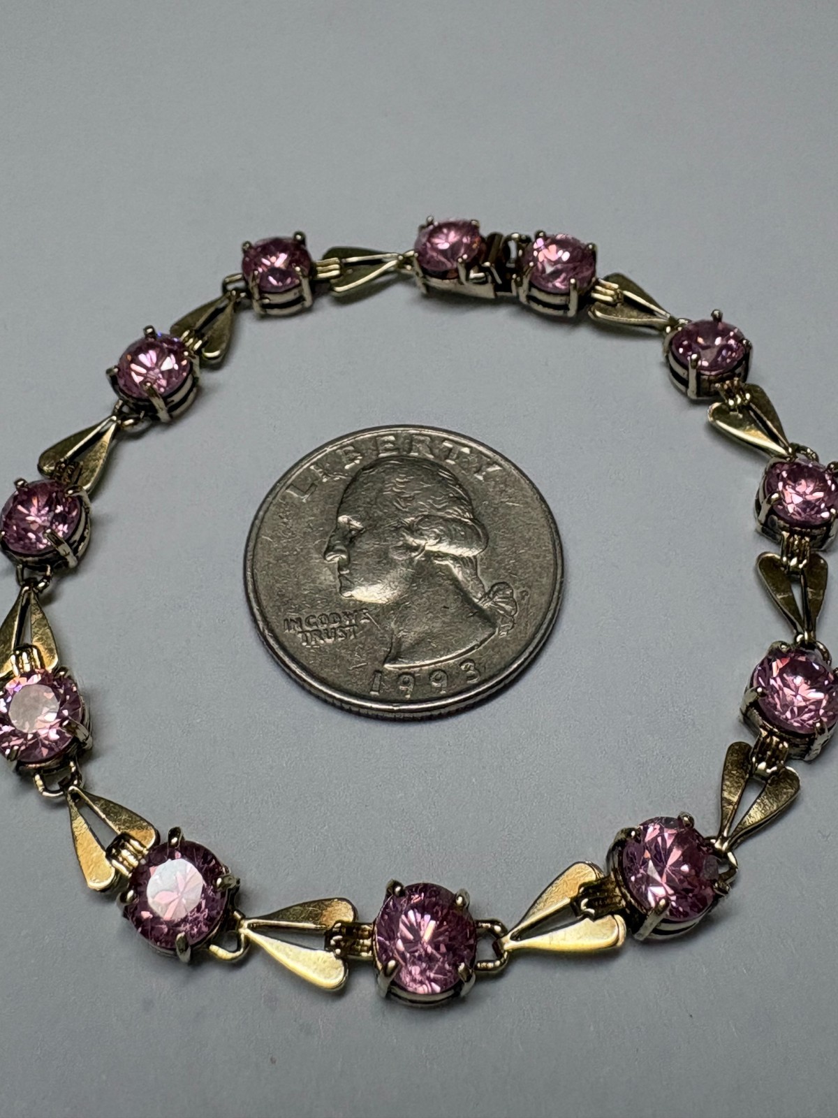LADIES VINTAGE 10K GOLD PINK ICE STONE BRACELET. 7 1/2 INCHES 11.7 GRAMS