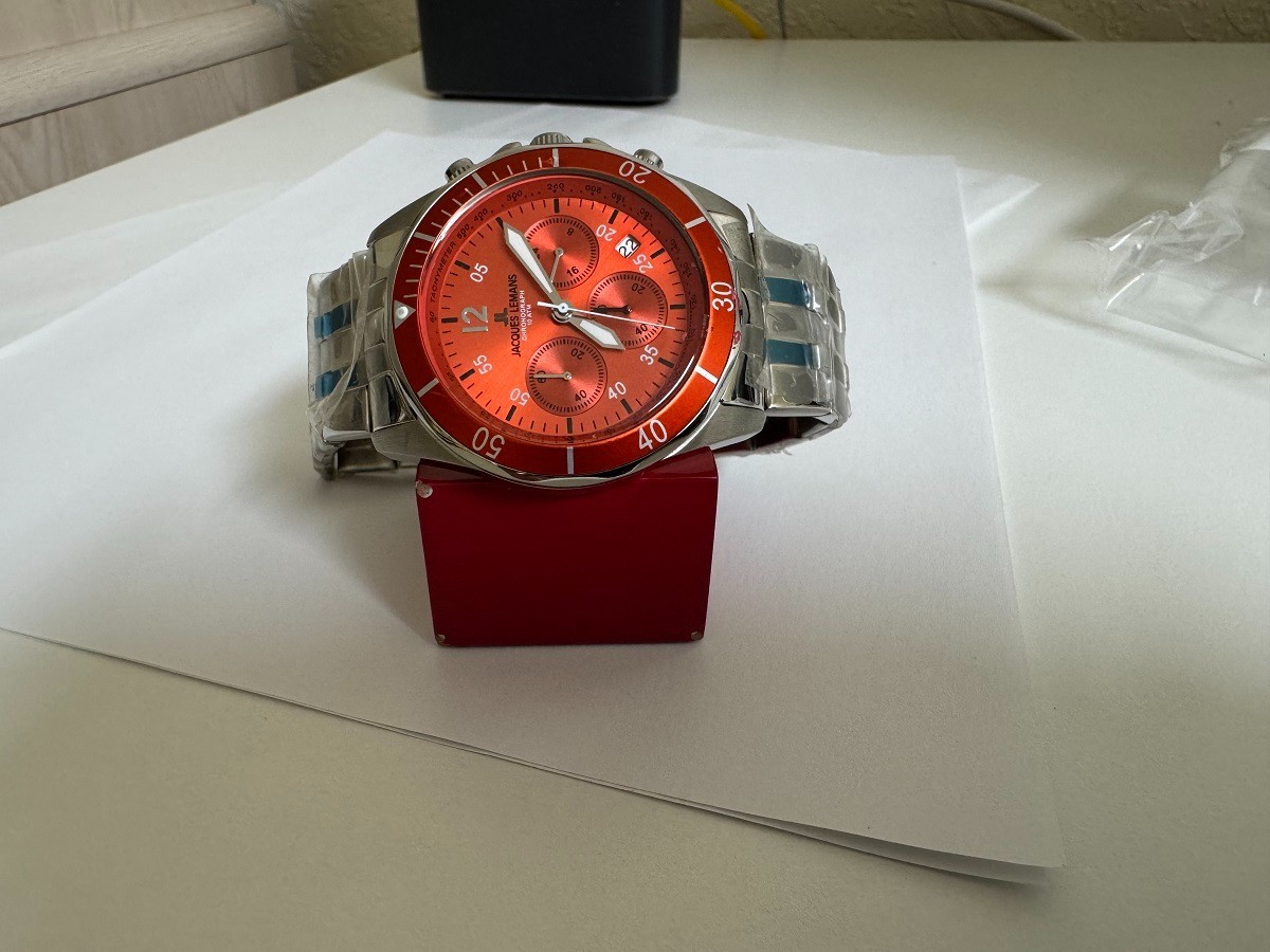 NOS Men’s Jacques Lemans 1-1382D Suzuka chronograph Orange dial watch 42mm