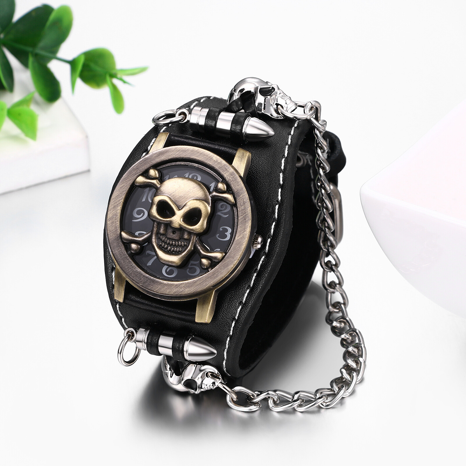 Unisex Geniune Leather Quartz Wrist Watch Openable Skull Case Chain Bullet Decor