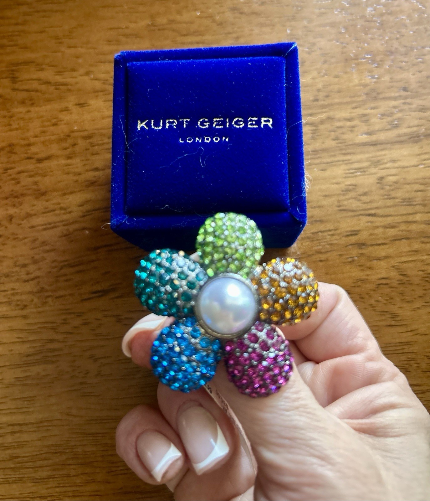 Kurt Geiger London Flower Cocktail Ring Multicolor Rhinestone Faux Pearl Sz 7