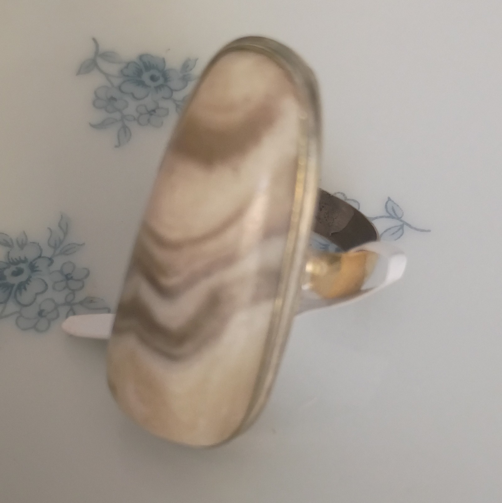 Bohemian Style Oval Shaped Natural Lace Stone Size 5 And 1/2