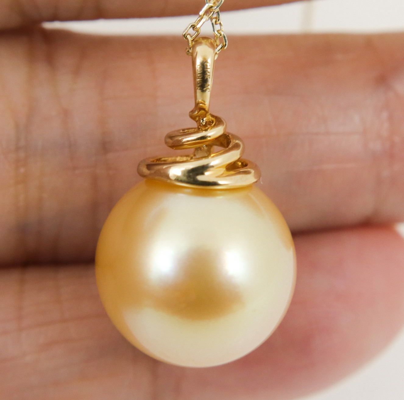 Massive 14.7mm Genuine Golden South Sea Pearl Pendant, 14K Yellow Gold #P6157
