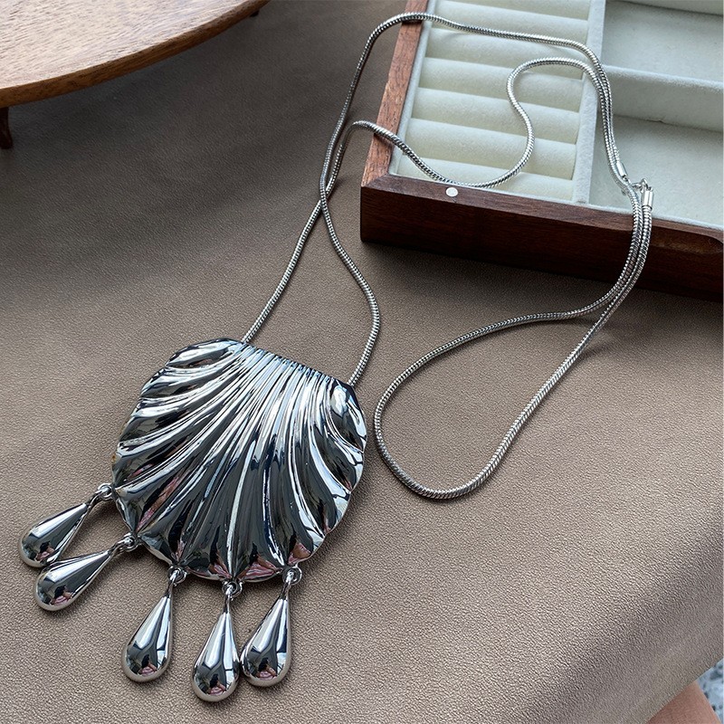 Women Vintage Large Shell Tassel Water Drop Pendant Necklace Statement Jewelry