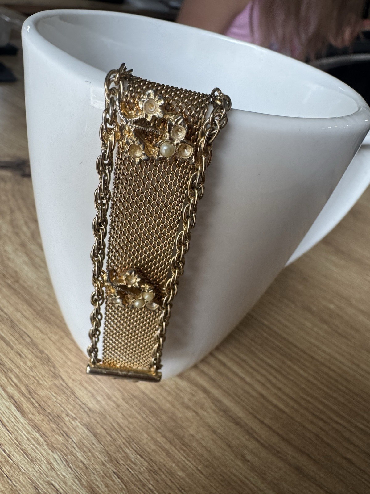 Goldette N.Y.C. Gold Tone Mesh Chain Bracelet Pearl Charms Signed Box 7 in
