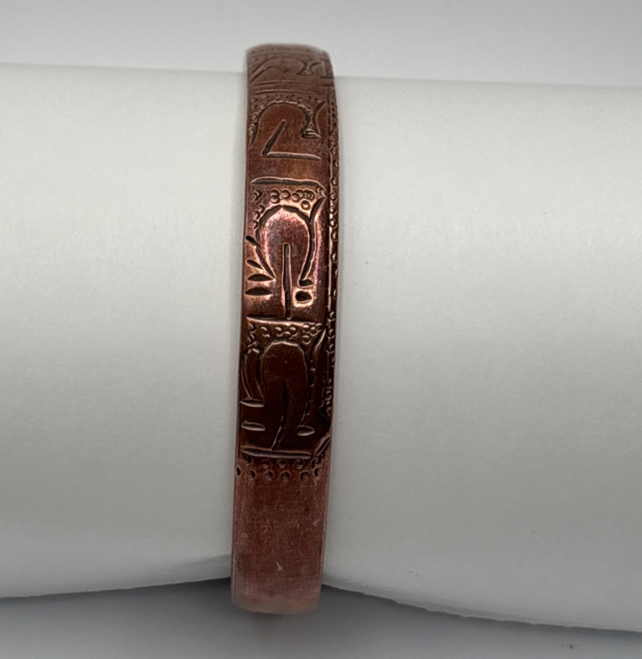 Copper Hand Carved Tibetan Healing Bracelet. Unisex, Hand Made. Pre-owned