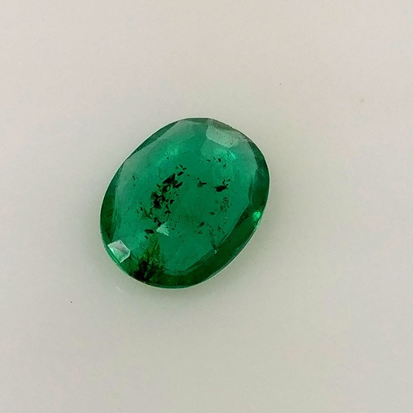 1.83ct Natural Emerald beautiful oval cut vivid green good luster gemstone