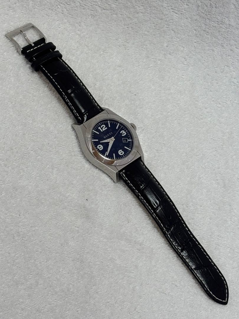 GUCCI Pantheon Quartz Date Men’s Model