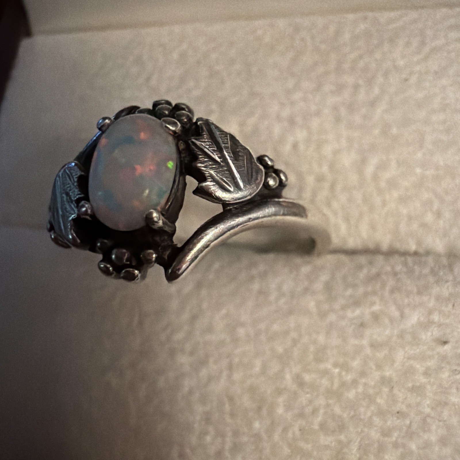 Black Hills Gold Leaf Dakota SILVER 925 Womens lab OPAL Ring Size 10 L