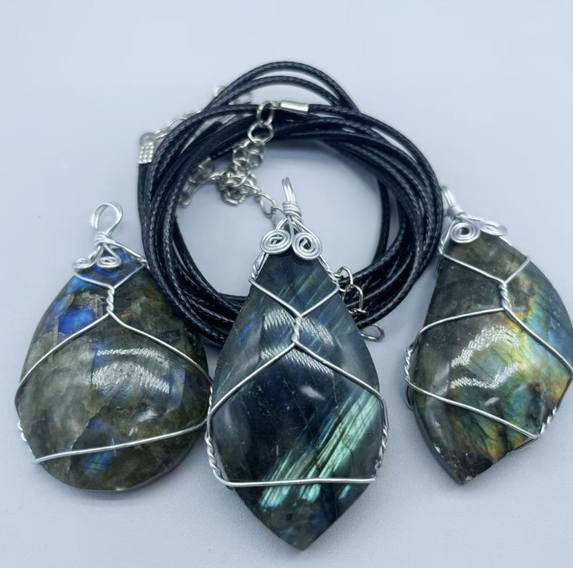 10PCS Labradorite Pendant Necklaces with Leather Cord Natural Stone Wholesale US