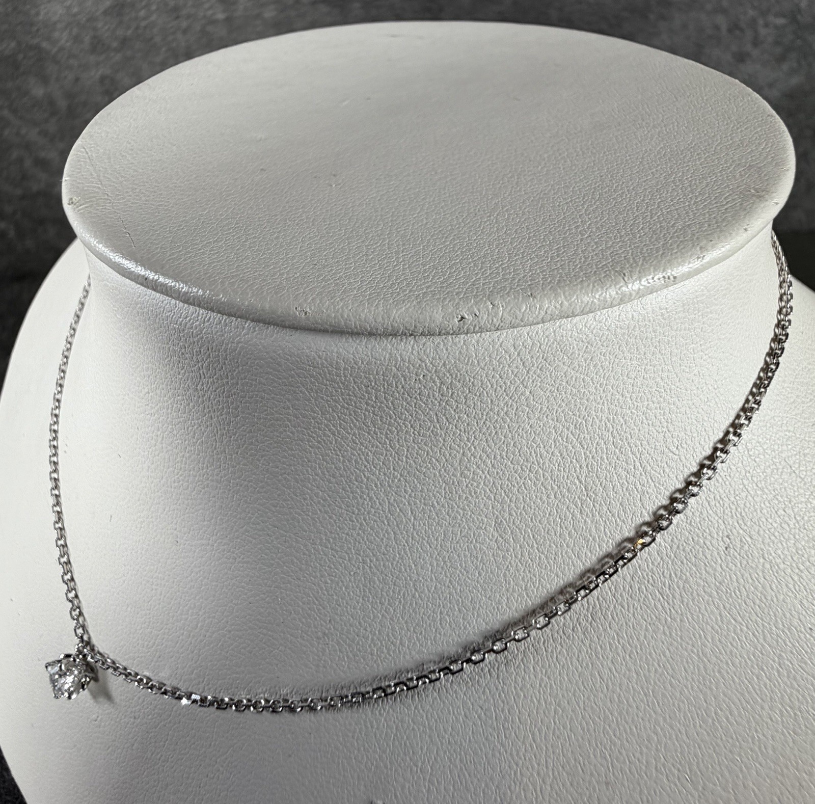 Auth Louis Vuitton Necklace Diamond 0.3ct LV Monogram Star-cut 18K 16” ~ 3.1 Gr