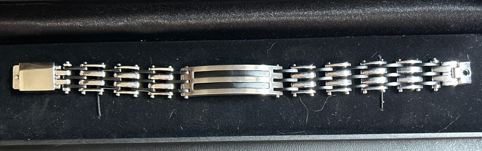 Italian Bracelet Stainless Steel WITH CASE NEW NEVER WORN 8 INCHES
