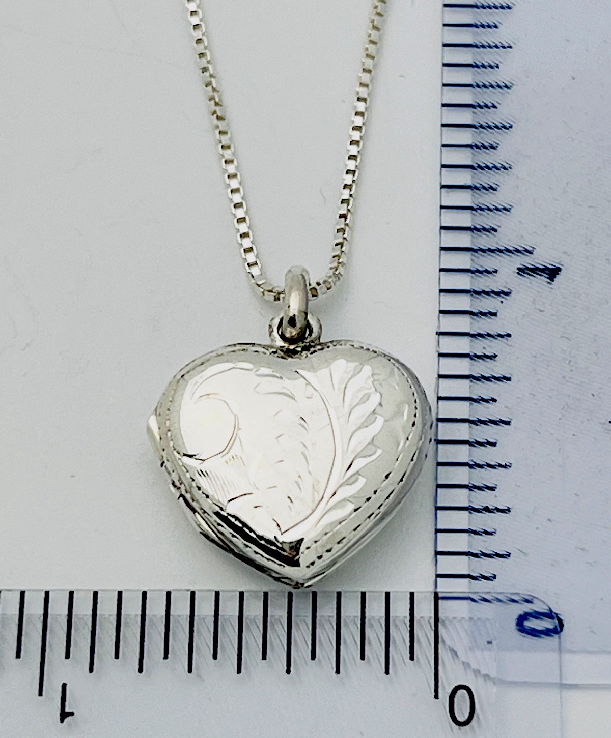 925 Sterling Silver 6.5 Gram Etched Heart Locket Necklace 18”