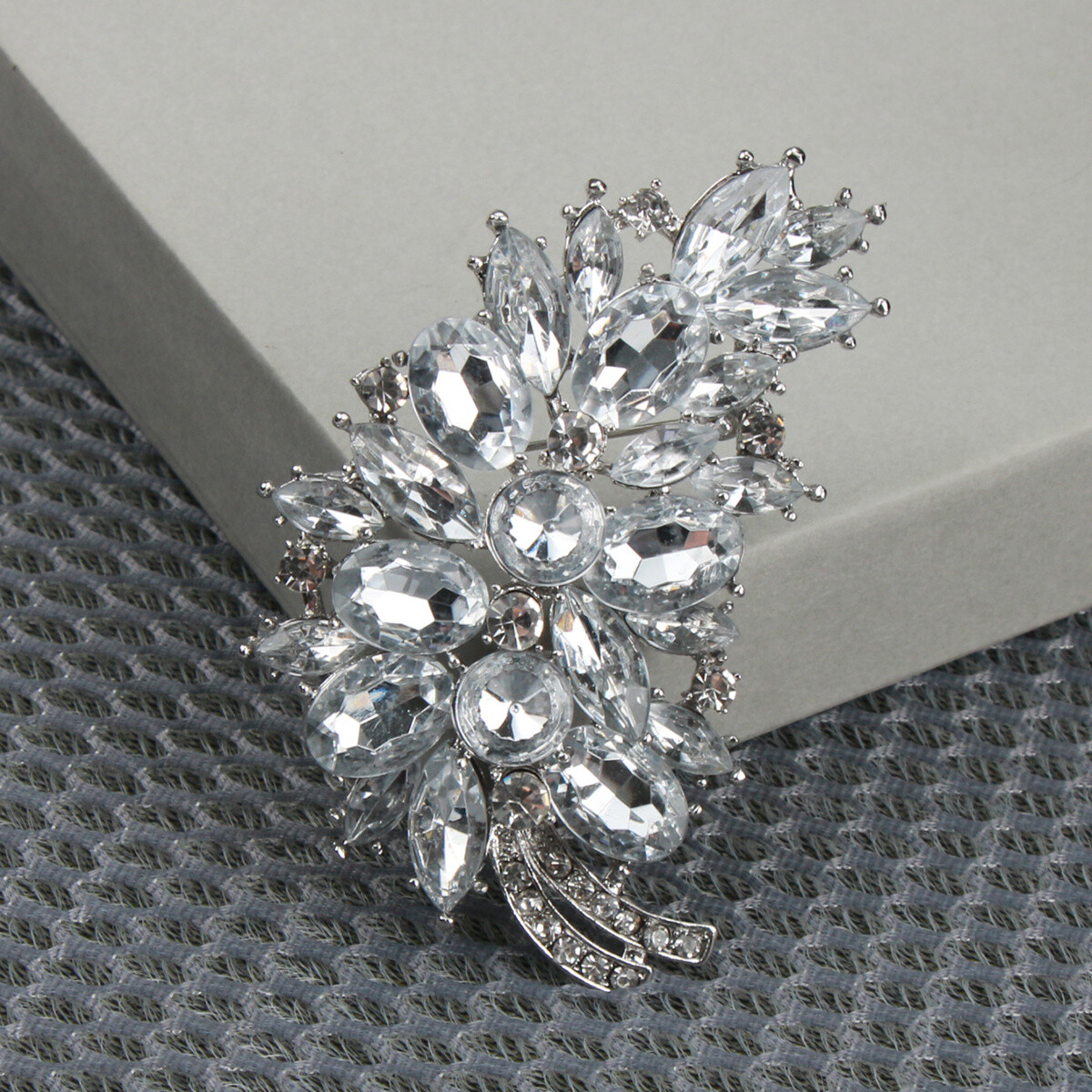 1pc Elegant Rhinestone Enamel Brooch Fashion Corsage Lapel Pin for Women