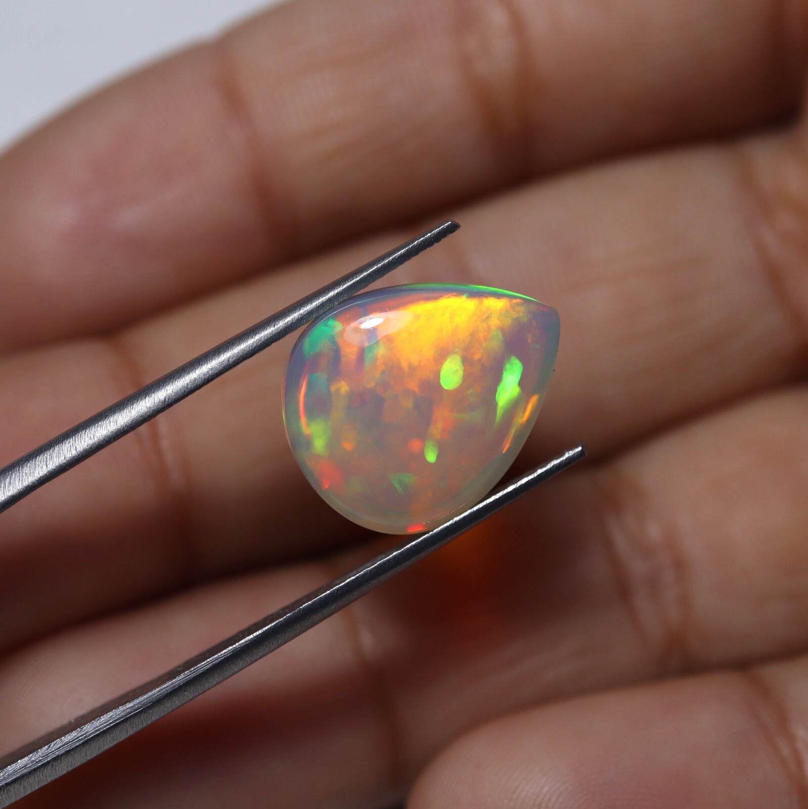 5.6 Cts 13.9×12.3 MM Natural AAA Red Green Fire Ethiopian Opal Pear Cabochon