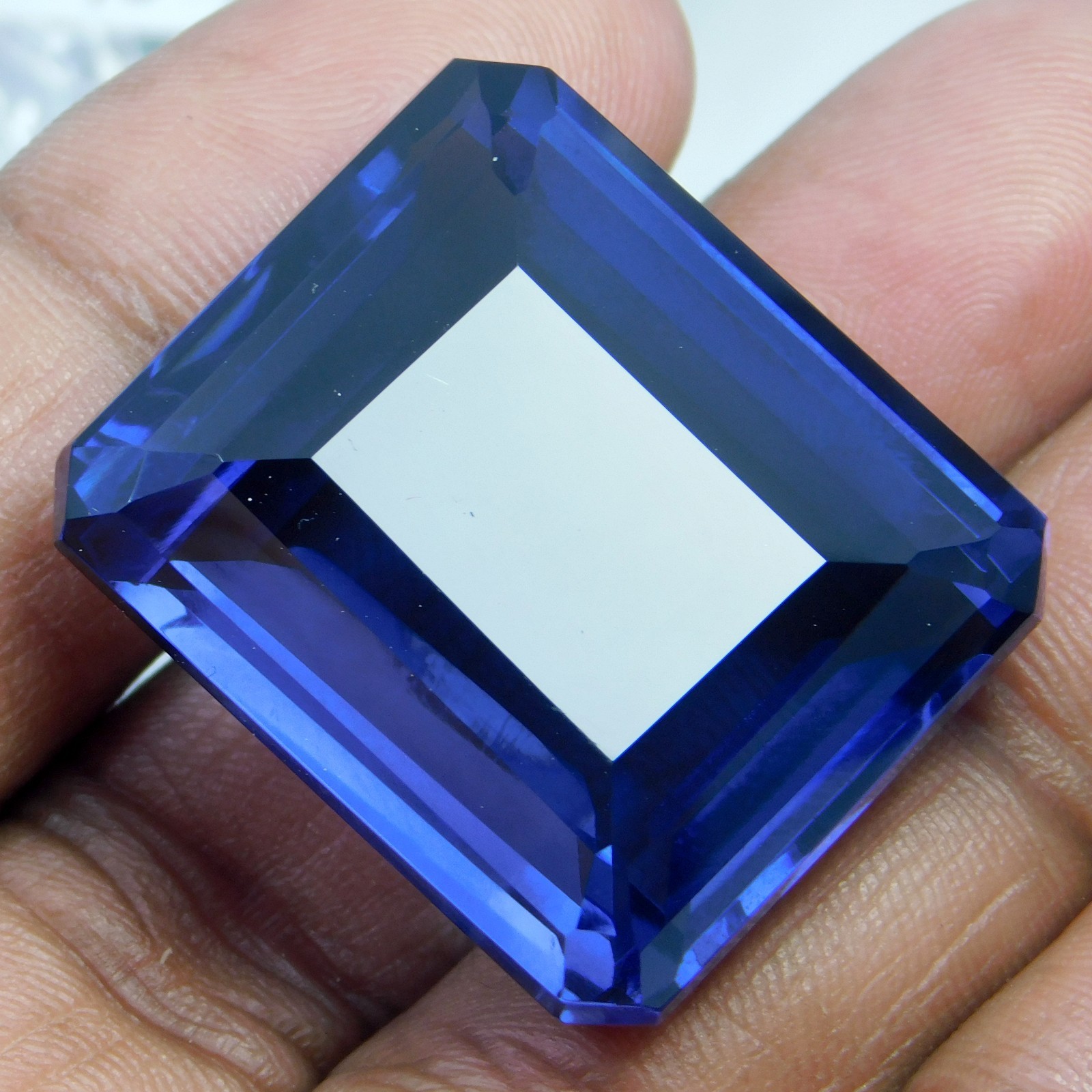 Certified 102.90 Ct Natural Blue Tanzanite Wonderful Gemstone From Tanzania
