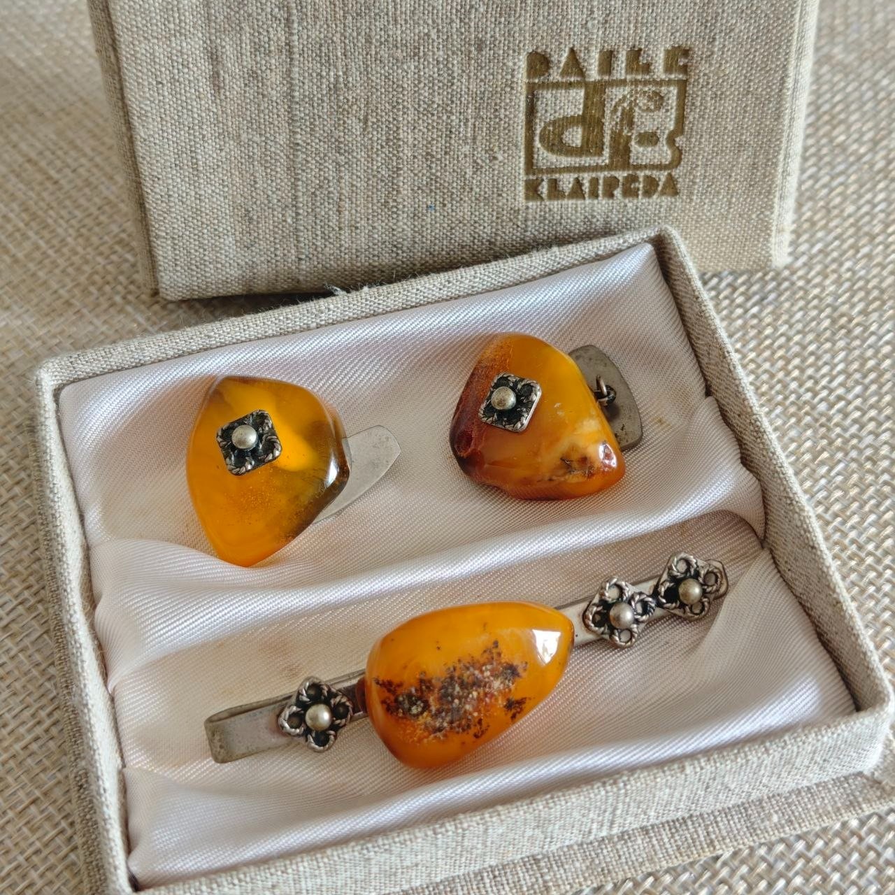 Vintage Soviet Baltic Amber Cufflinks & Tie Clip Set Daile Klaipeda USSR Lithuan