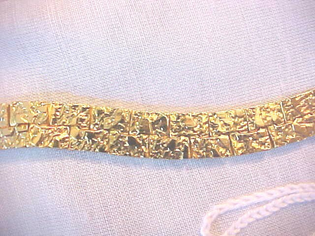 Vintage Necklace Gold Tone 29-1/2′ Long 1/4″ Wide Good Condition