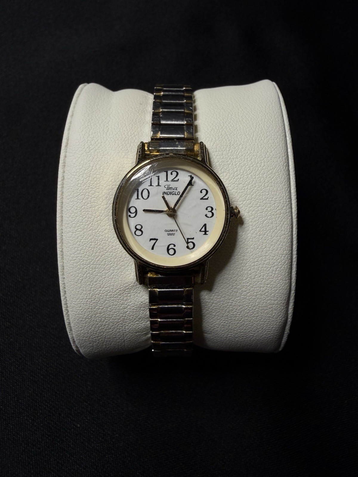 Vintage 1997 Timex Indiglo Ladies Quartz Watch Gold Tone White Dial Stretch Band