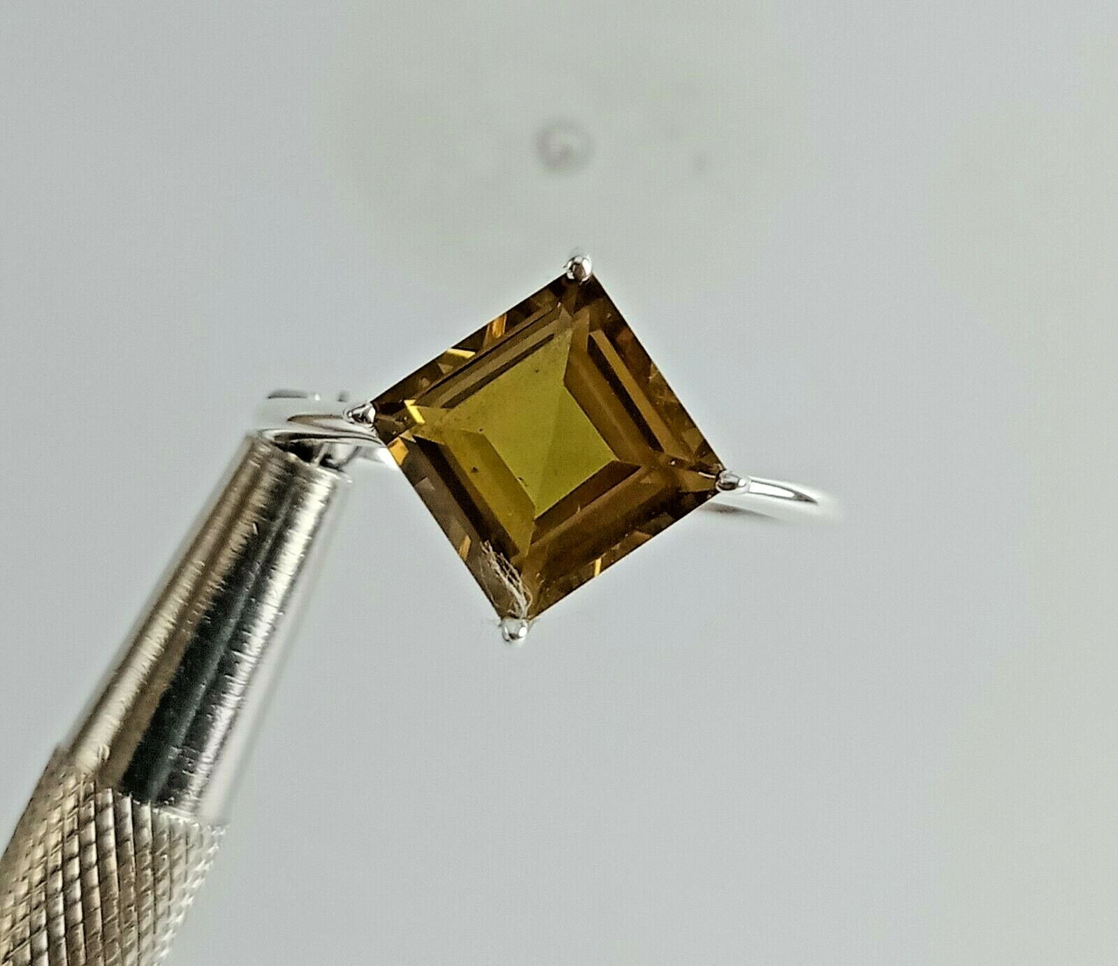 Gorgeous Zultanite Ring-Seven Color Changing Ring-Unique Zultanite Ring