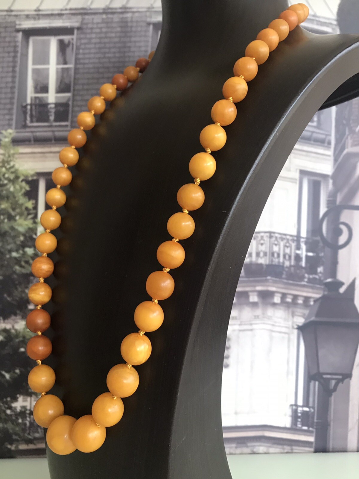 VINTAGE NATURAL BALTIC EGG YOLK BUTTERSCOTCH AMBER NECKLACE BEAUTIFUL SPHERE 55g