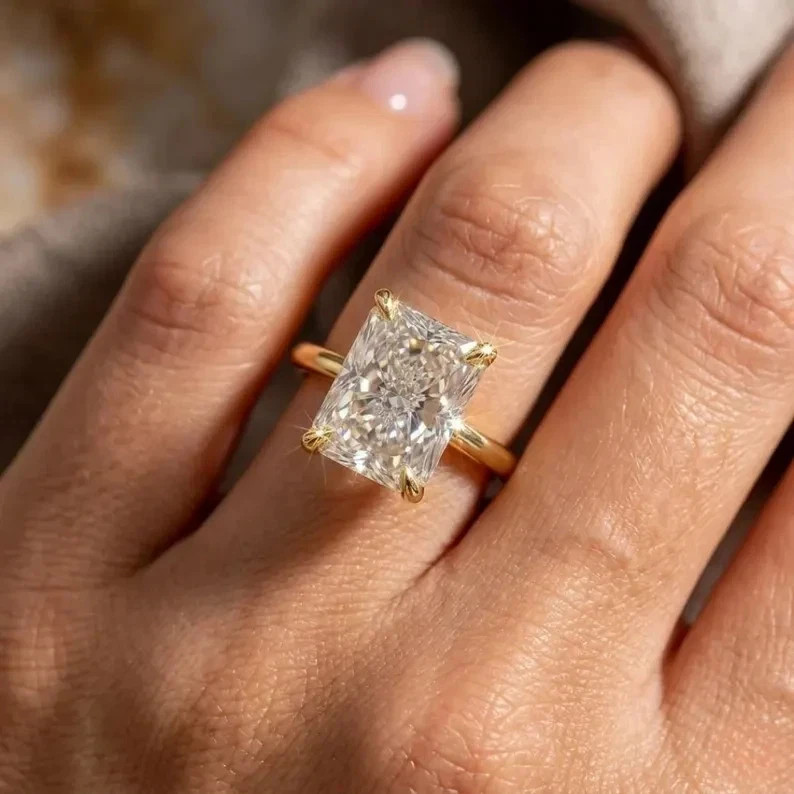 4 Ct Radiant Cut EF/VS1 Lab Grown Diamond Solitaire Wedding Ring 14K Yellow Gold