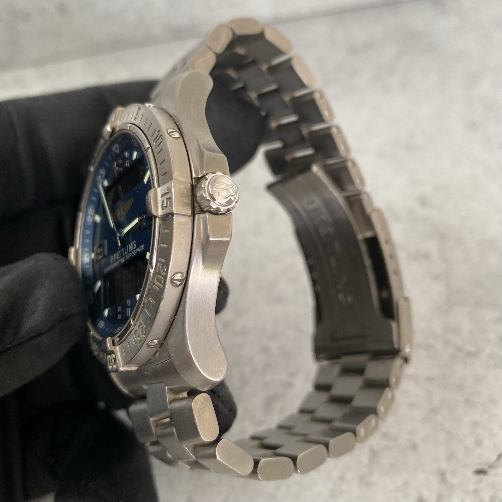 2007 Breitling Aerospace Advantage Titanium Quartz E79362 Watch – Full Set