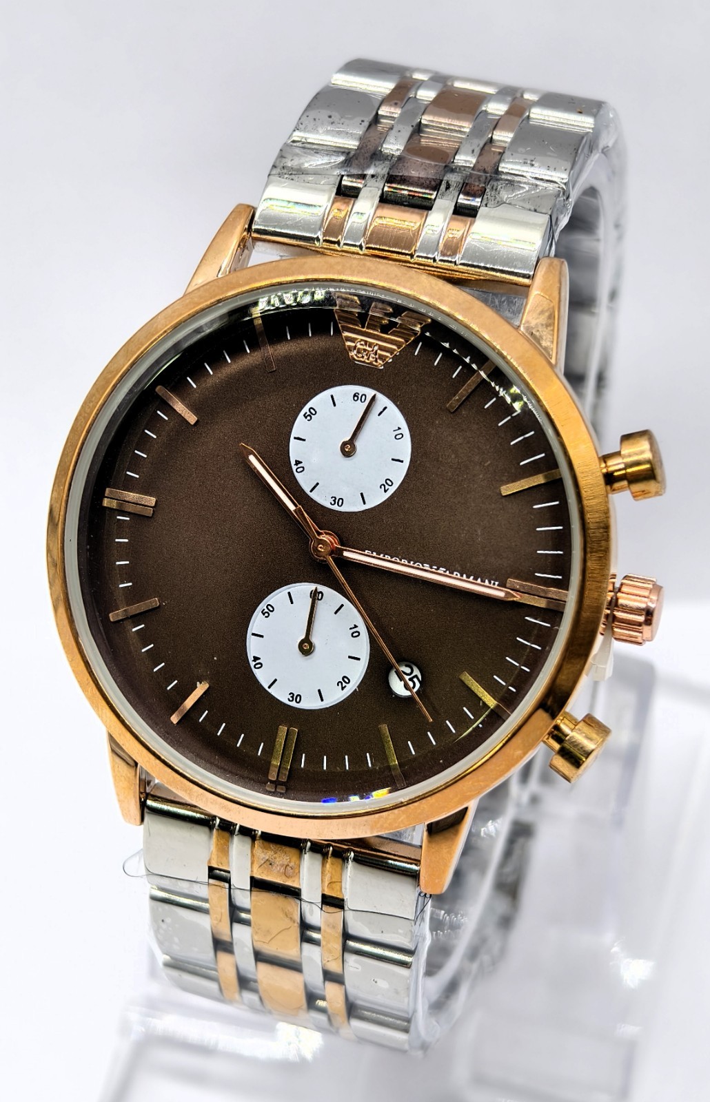 Fantastic Emporio Armani Chronograph Analog Date Indicator Men’s Wrist Watch