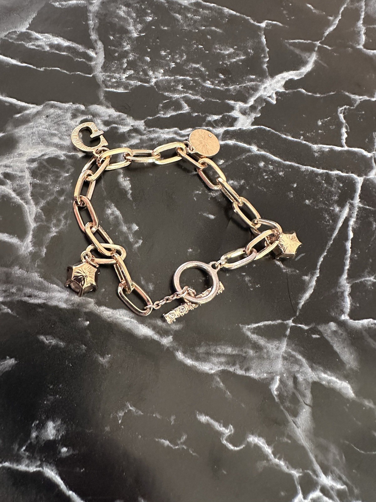GUESS Gold Tone Jewelry Lot – Curb Chain Necklace, Toggle Bracelet, Earrings