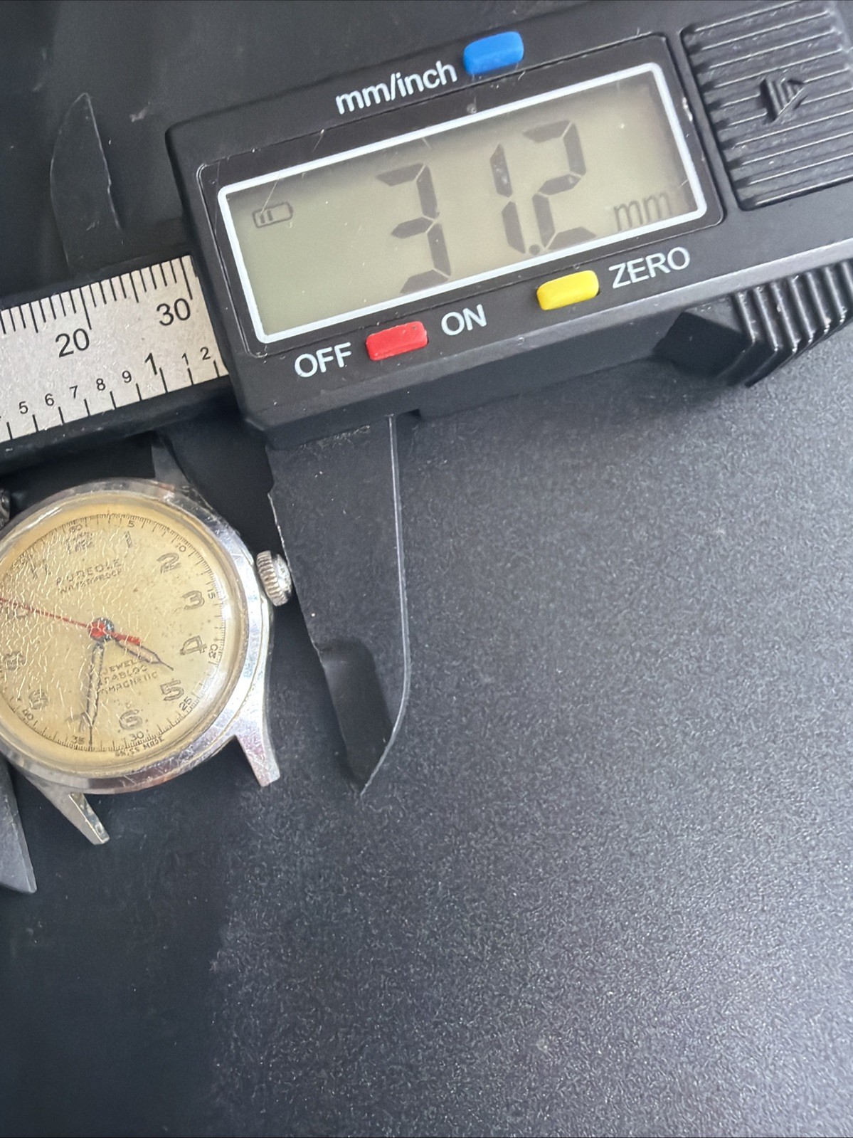 AZ18 VTG Mechanical Wind Aureole Mens 30+mm Watch Repair Sold As Is Conditions**