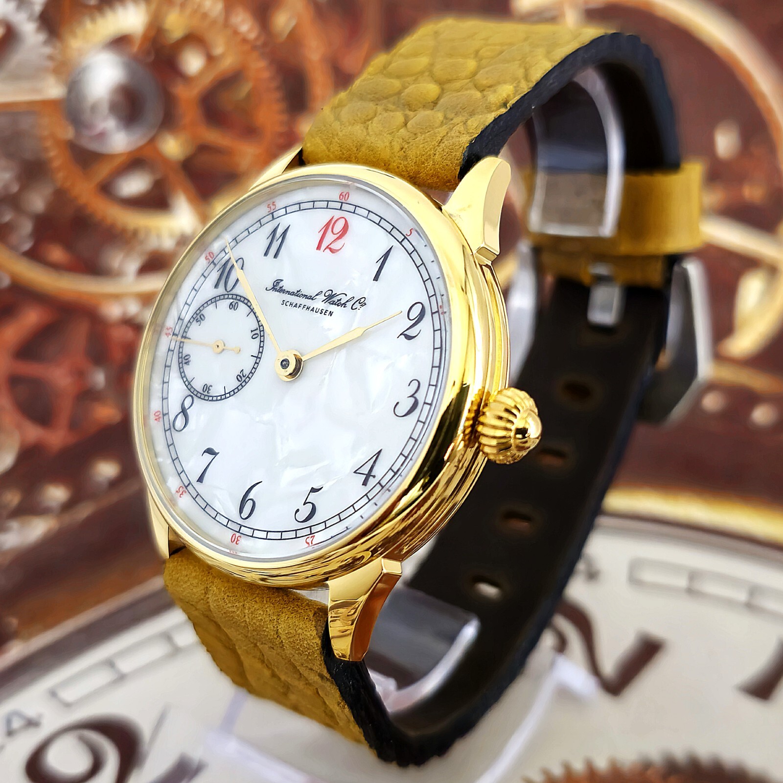 Watch USSR MARRIAGE Rare Dial Men’s mechanism MOLNIJA 18 Jewels 3602