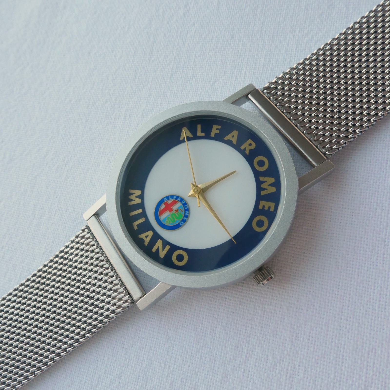 Alfa Romeo Milano Spider Classic Driver Pilot Racing Sport Car Accessory Watch