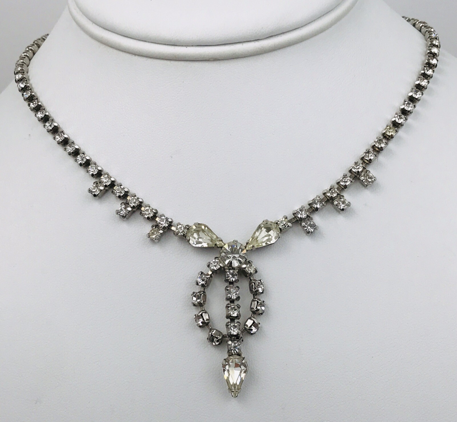 Vintage 50’s 60’s Rhinestone Choker Necklace Teardrop Dangle Bow Center 14″