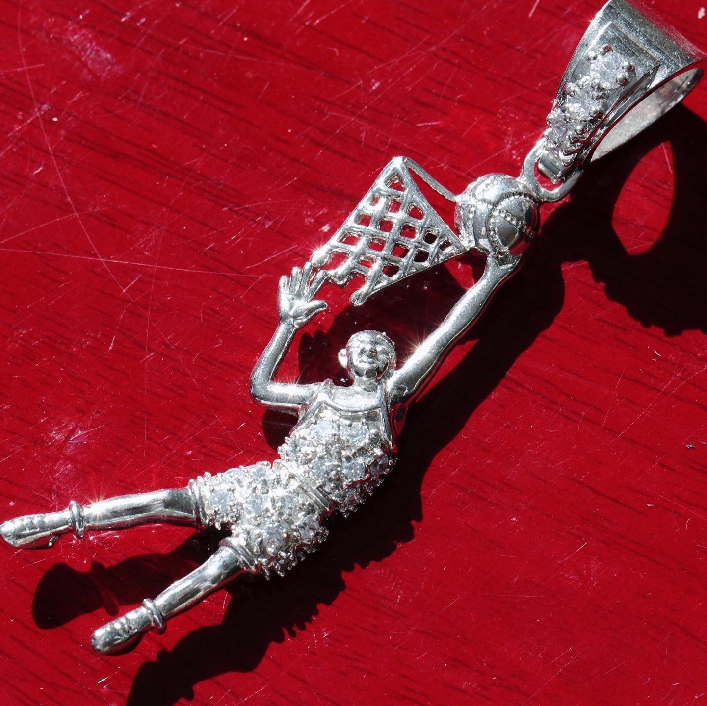 925 sterling silver pendant 1.30ct Cubic Zirconia basketball player 21.50gr