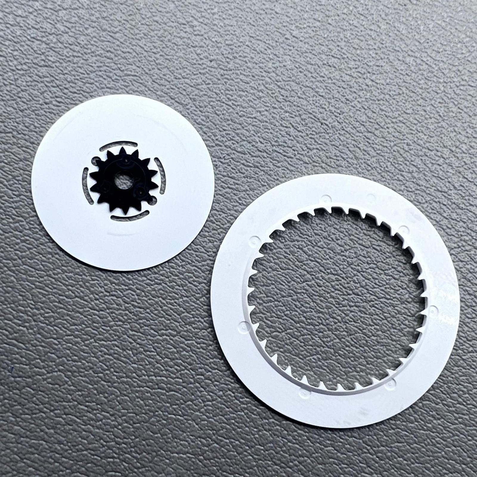 Green Lume White Date Disk Wheel Week Wheel for Seiko Movement NH36 Date@3.8
