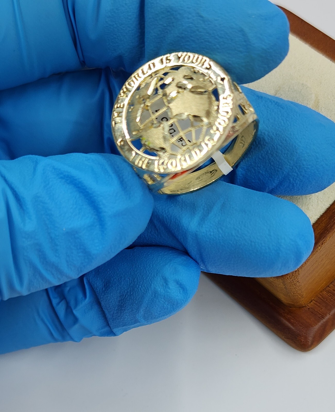 Men’s 10k Yellow Gold World Map Ring The World Is Yours Size 12 Resizeable