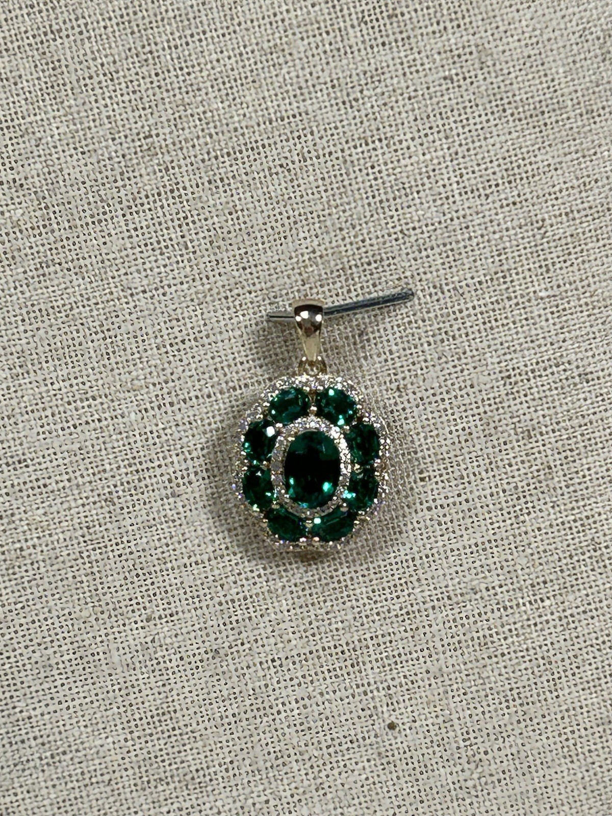 JTV Bangkok Ratnaraj Jewelers (BBJ) Scalloped Design Emerald Simulant Pendant